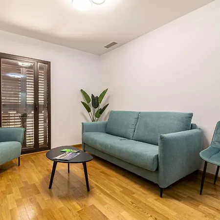 Allo Francos Iv Parking Centro 3 * جيريز