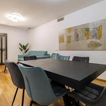 Apartamento Allo Francos Iv Centro Parking 3 *