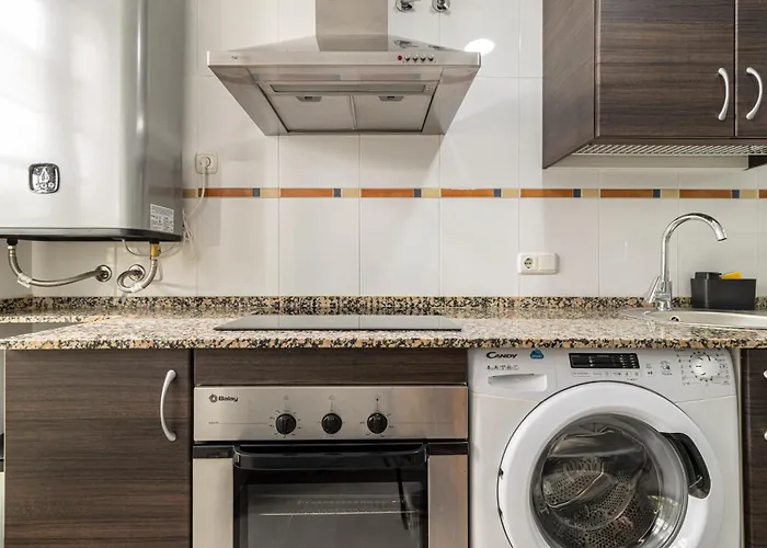 Lägenhet Allo Francos Iv Parking Centro 3